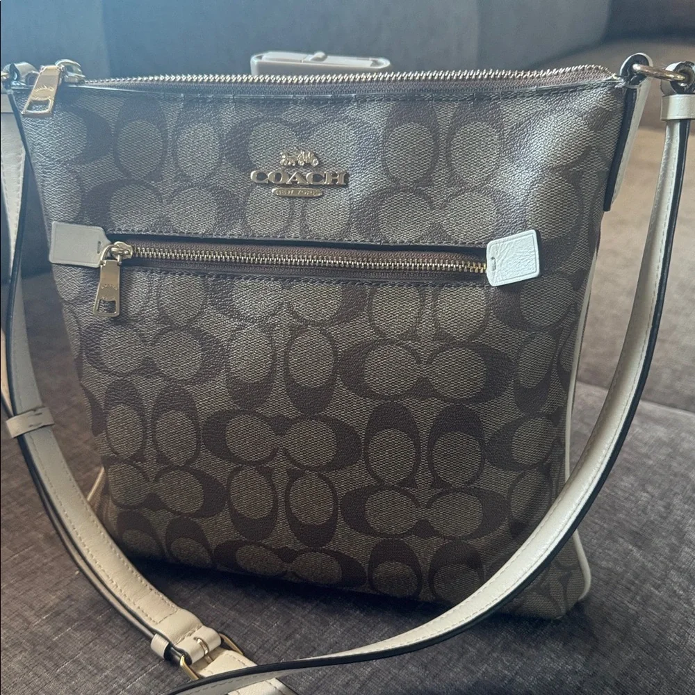 Coach Tan and Cream Signature Crossbody Bag - Picture 2 of 3